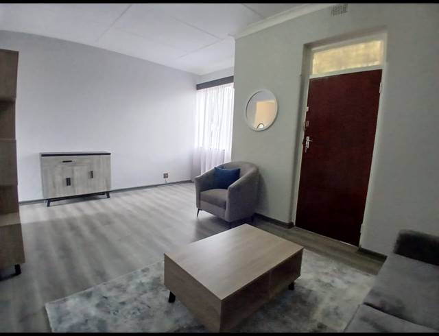 2 BEDROOM FLAT FOR SALE IN PEACEHAVEN
